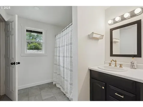304 Frances Street Molalla OR 97038