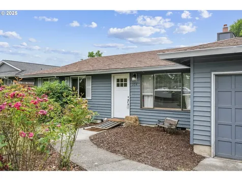 304 Frances Street Molalla OR 97038