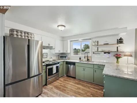 304 Frances Street Molalla OR 97038