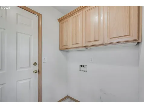 17393 Wake Robin Circle Oregon City OR 97045