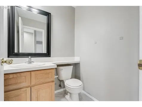 17393 Wake Robin Circle Oregon City OR 97045