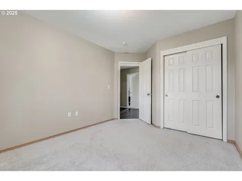 17393 Wake Robin Circle Oregon City OR 97045