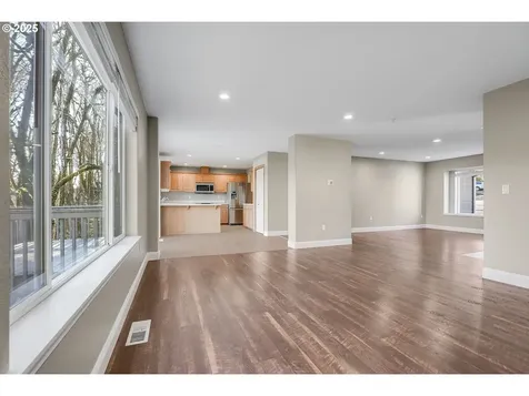 17393 Wake Robin Circle Oregon City OR 97045