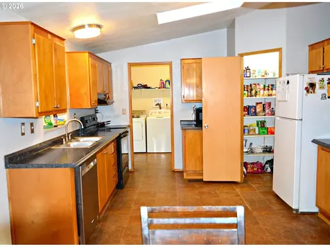 9514 S Schooner Creek Road Otis OR 97368