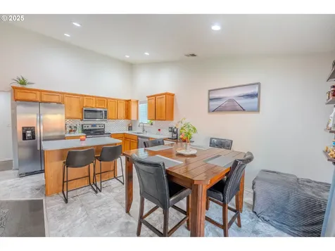 3643 NE Hembree Street Mcminnville OR 97128
