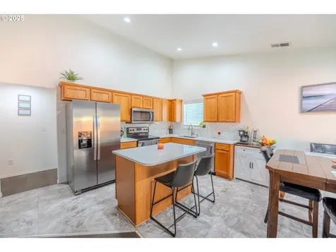 3643 NE Hembree Street Mcminnville OR 97128