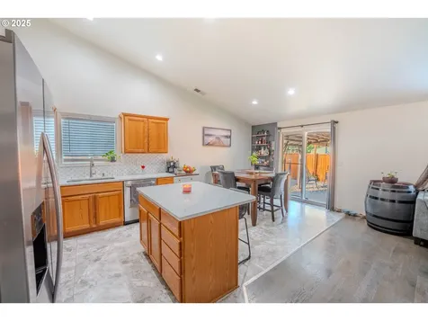 3643 NE Hembree Street Mcminnville OR 97128