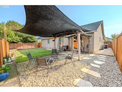 3643 NE Hembree Street Mcminnville OR 97128