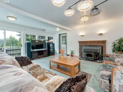 22161 Lindberg Road Clatskanie OR 97016