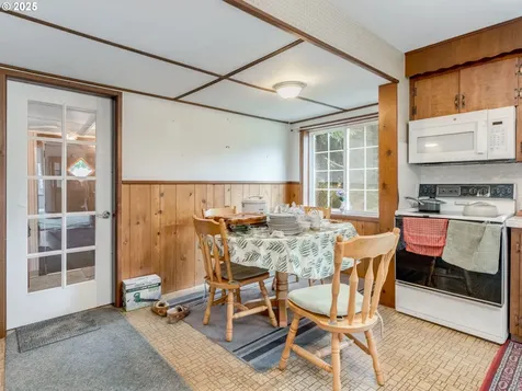 22161 Lindberg Road Clatskanie OR 97016