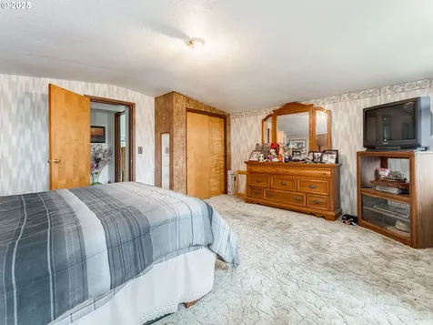22161 Lindberg Road Clatskanie OR 97016