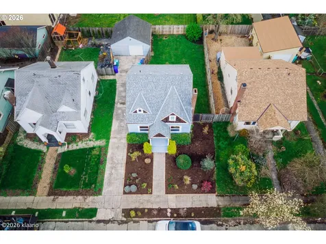 1253 N Baldwin Street Portland OR 97217