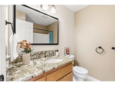 5288 Donohoe Avenue Eugene OR 97402