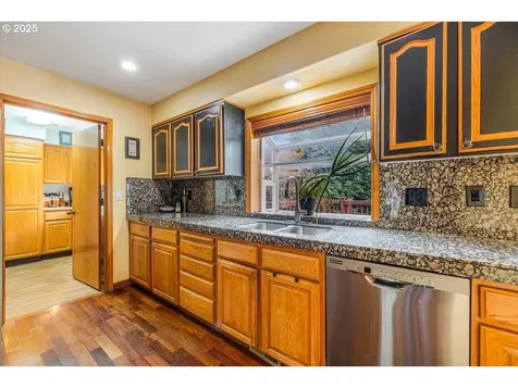 4738 NE 48th Place Portland OR 97218