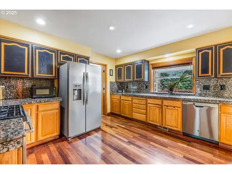 4738 NE 48th Place Portland OR 97218