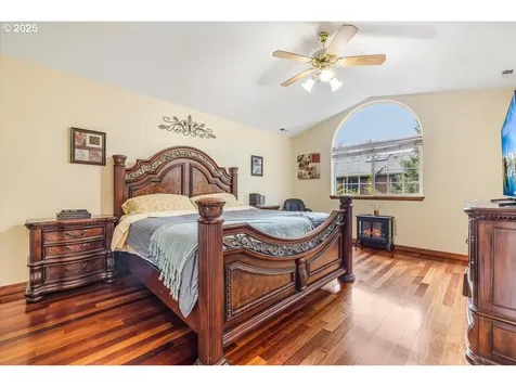 4738 NE 48th Place Portland OR 97218