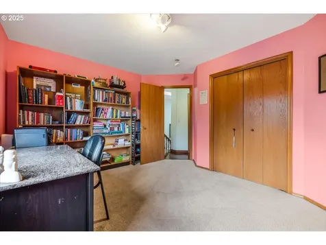 4738 NE 48th Place Portland OR 97218