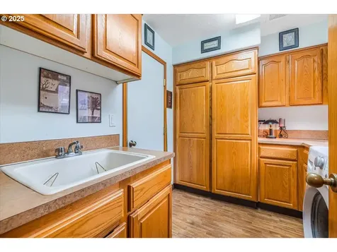 4738 NE 48th Place Portland OR 97218