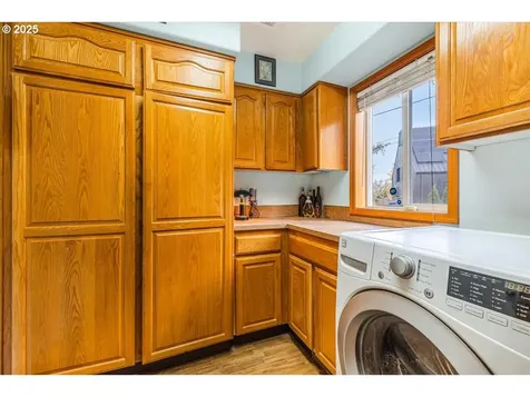 4738 NE 48th Place Portland OR 97218