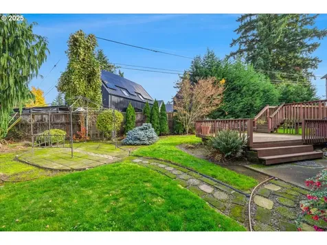 4738 NE 48th Place Portland OR 97218