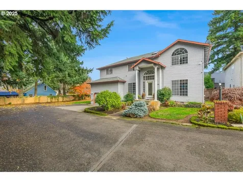 4738 NE 48th Place Portland OR 97218