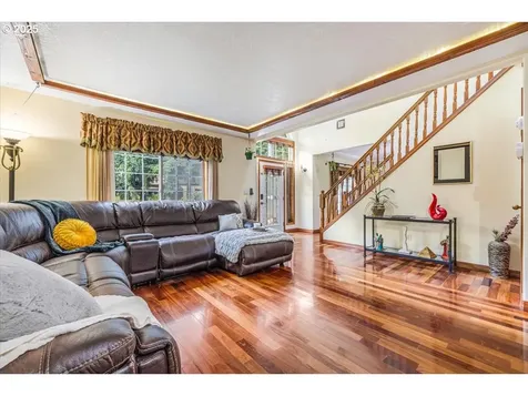 4738 NE 48th Place Portland OR 97218