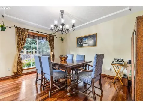 4738 NE 48th Place Portland OR 97218