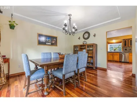 4738 NE 48th Place Portland OR 97218
