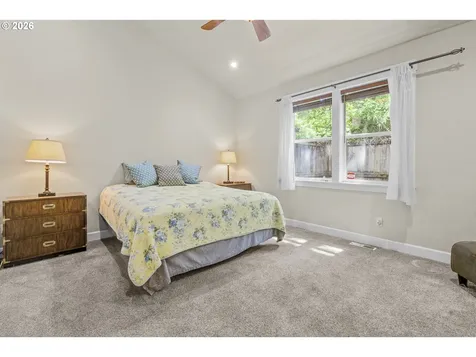 1902 NE Lucy Belle Street Mcminnville OR 97128