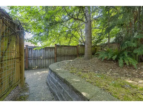 1902 NE Lucy Belle Street Mcminnville OR 97128