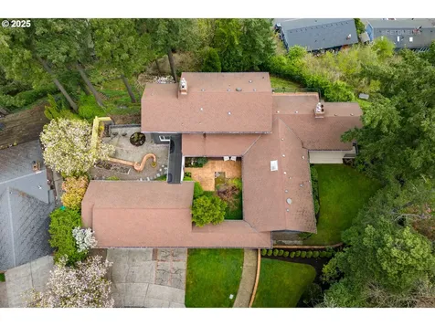 6833 SE Pine Court Portland OR 97215