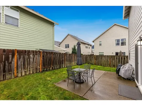 997 NW 2nd Avenue Canby OR 97013