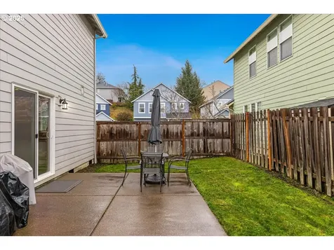 997 NW 2nd Avenue Canby OR 97013