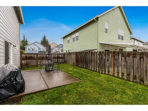 997 NW 2nd Avenue Canby OR 97013
