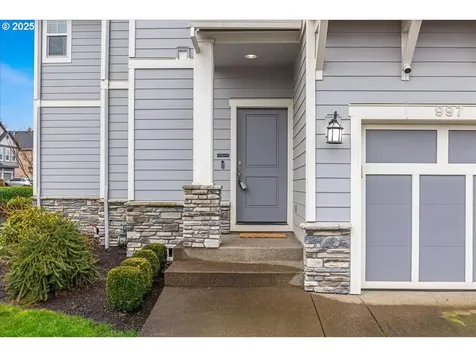 997 NW 2nd Avenue Canby OR 97013