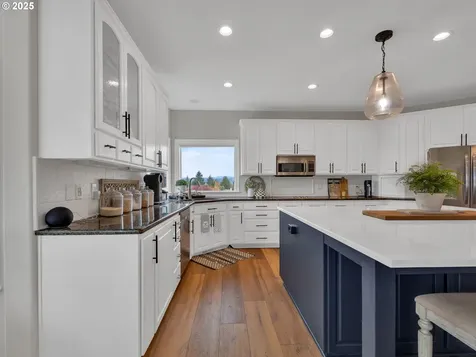 41375 SE Vista Loop Drive Sandy OR 97055