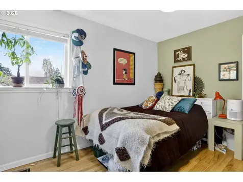 1940 NE 142nd Avenue Portland OR 97230