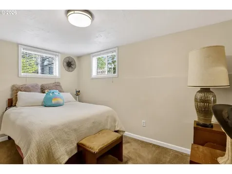 1940 NE 142nd Avenue Portland OR 97230
