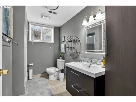 1940 NE 142nd Avenue Portland OR 97230