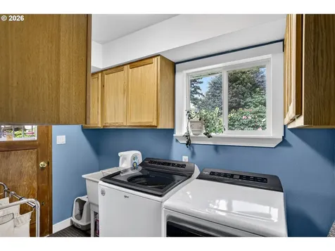 1940 NE 142nd Avenue Portland OR 97230