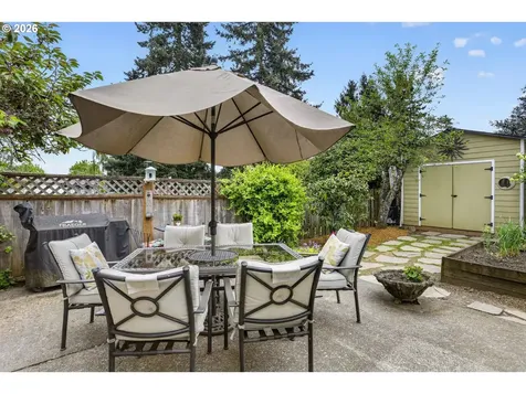 1940 NE 142nd Avenue Portland OR 97230