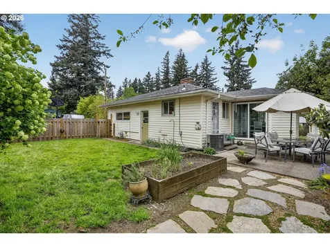1940 NE 142nd Avenue Portland OR 97230