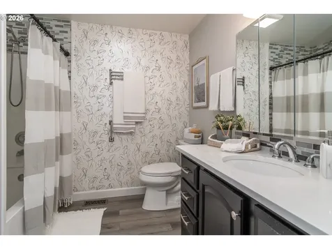 2731 W Lorraine Avenue Roseburg OR 97471