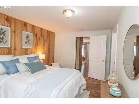 2731 W Lorraine Avenue Roseburg OR 97471