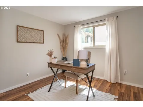 2731 W Lorraine Avenue Roseburg OR 97471