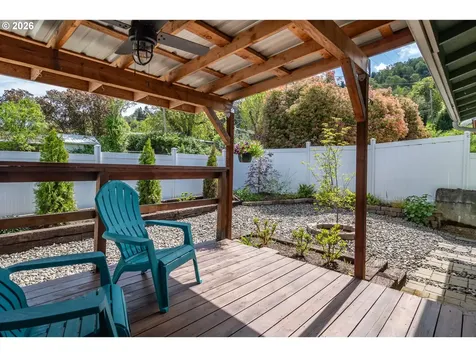 2731 W Lorraine Avenue Roseburg OR 97471