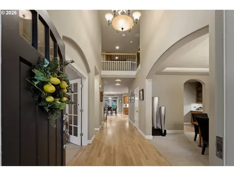 5352 Washington Court Lake Oswego OR 97035