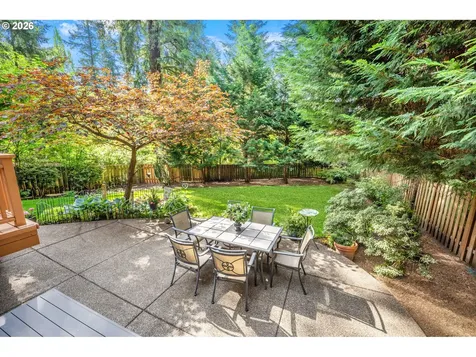 5352 Washington Court Lake Oswego OR 97035