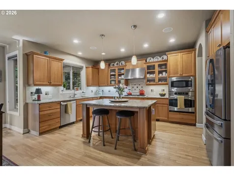 5352 Washington Court Lake Oswego OR 97035