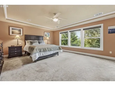 5352 Washington Court Lake Oswego OR 97035